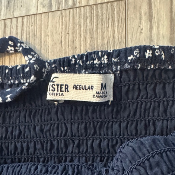 Hollister Navy and White Floral Romper - Picture 8 of 10